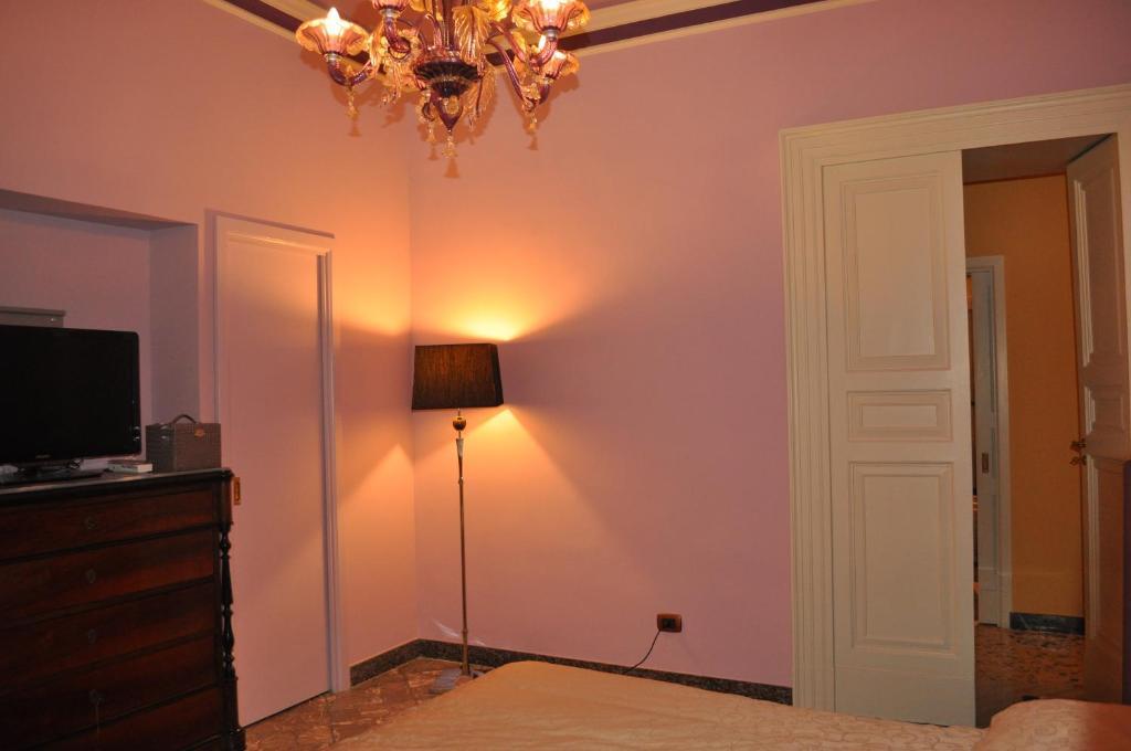 Couette-café Teatro Bellini 2*